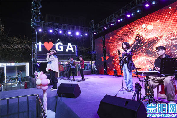 6247cbfd6b6e41f8a3f99b775fcc2636