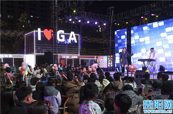 f0871dada1ee4917b7d0b4c5357a8a11