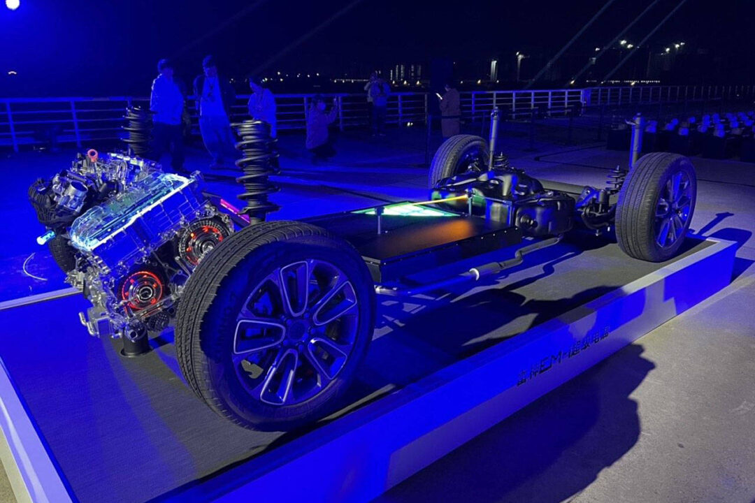 9ad4d4ddd6414ec49f3bf3d1a9e0204e