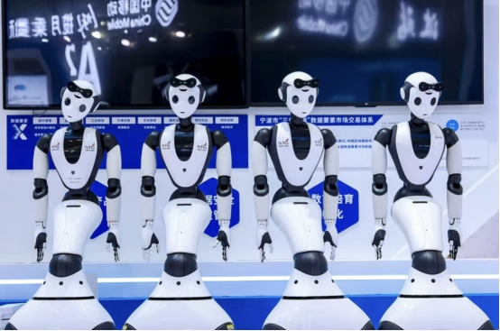 2025082811031042.003