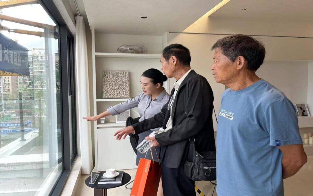 49fd2b80589e4644a8aaa85bd45ce65e