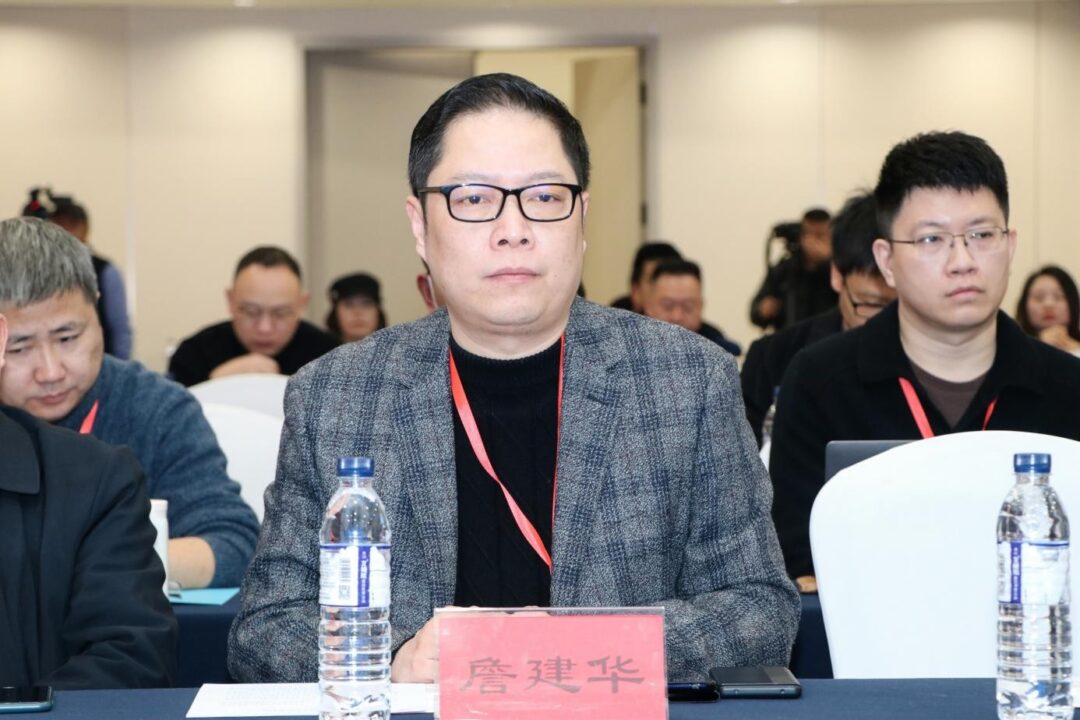 e78c55db5dfa4858a1eb221d398e8f9d