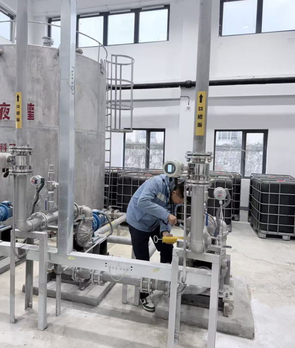 9be552ed742f45dc9e10259b57a6803b